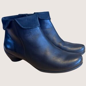 Ecco Sculptured Folded Ankle Cuff Black Soft Leather Ankle Boots 38 Size 7.5 8